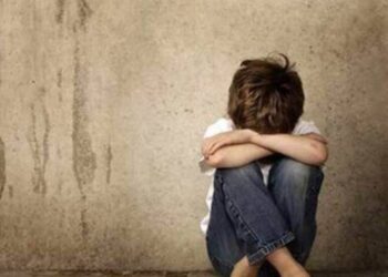 Άρτα: Διευθύντρια σχολείου δάγκωσε 11χρονο παιδάκι με αυτισμό – Η αδιανόητη «εξήγησή» της και τι λέει η μητέρα του[photos]