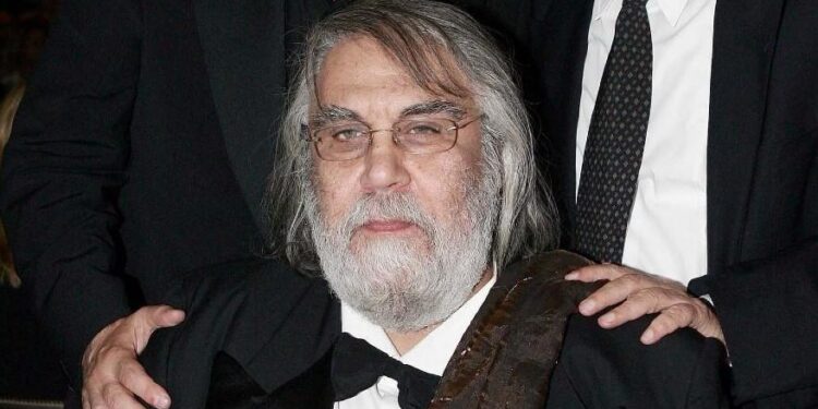 Alldaynews.gr Πέθανε ο σπουδαίος συνθέτης Βαγγέλης Παπαθανασίου