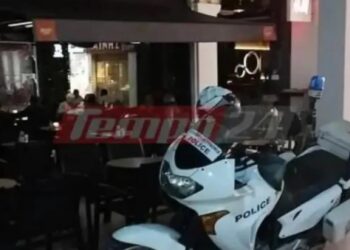 ΠΡΙΝ ΑΠΟ ΛΙΓΟ: Πυροβολισμοί με έναν τραυματία σε καφετέρια στο κέντρο της πόλης