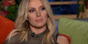 Alldaynews.gr Πέγκυ Ζήνα για Γιώργο Λύρα: Έχασα τον πατέρα μου στα 15 και ήταν μοιραίο ότι θα ψάξω «μπαμπά»