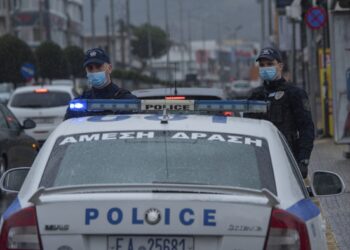 Alldaynews.gr Συμπλοκή ανηλίκων στο Άλσος Βεΐκου: Σταμάτησαν το σχολικό λεωφορείο για να συλληφθεί ο ένας από τους δράστες (video)