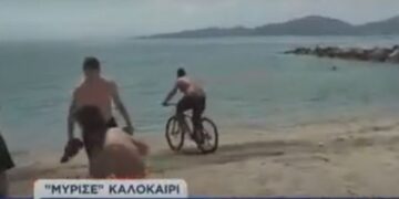 Alldaynews.gr Βόλος: Βούτηξε στη θάλασσα με το ποδήλατο σε ζωντανή σύνδεση κι έγινε… viral