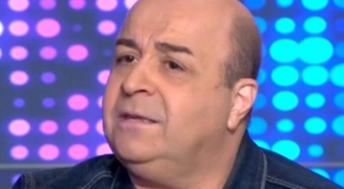 Alldaynews.gr Μάρκος Σεφερλής: «Πέθανε και το έμαθα στην εκπομπή του Αρναούτογλου – Λίγο πριν μπω στο δωμάτιο, ξεψύχησε. Δεν τον πρόλαβα»