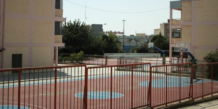 Alldaynews.gr Σοκάρει η ιατροδικαστική έκθεση για τον θάνατο του 14χρονου – Έφτιαξε θηλιά από ζώνη και κρεμάστηκε