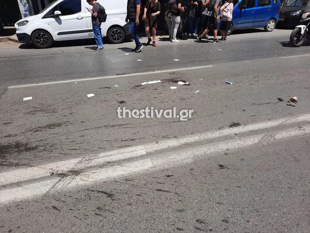 ΠΡΙΝ ΛΙΓΟ: Μηχανή παρέσυρε γυναίκα στο κέντρο της Θεσσαλονίκης – Τραυματίστηκε στο κεφάλι
