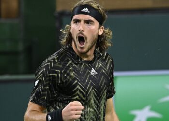 Τσιτσιπάς: Πρόκριση στον τελικό της Ρώμης με επική ανατροπή