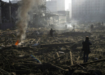 Ουκρανία: “Όλοι οι αγνοούμενοι πιθανόν είναι νεκροί” από τον βομβαρδισμό σχολείου στο Λουγκάνσκ