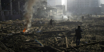 Ουκρανία: “Όλοι οι αγνοούμενοι πιθανόν είναι νεκροί” από τον βομβαρδισμό σχολείου στο Λουγκάνσκ