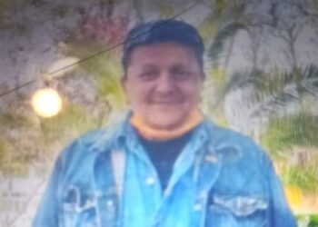 Μητέρα 53χρονου: “Ήταν άνθρωπος πονεμένος και κουρασμένος – Τον σκότωσαν και μετά έπρεπε να τον κάψουν;”