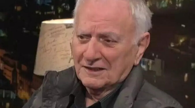 Κώστας Χαρδαβέλλας: «Έχω διαγράψει τη λέξη μητέρα από τη ζωή μου» – «Δεν την είπα ποτέ, δεν την χρησιμοποίησα ποτέ»