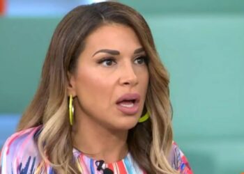 Alldaynews.gr Τρομακτικό τροχαίο μετά απο παραβίαση STOP για την Ελένη Χατζίδου