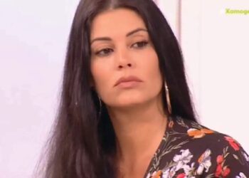 Η Μαρία Κορινθίου έμεινε “μισή” – Μεγάλη αλλαγή στην εμφάνισή της – Ο Γιάννης μου το είχε πει: “Μαρία κάνε κάτι γιατί έχεις παχύνει”