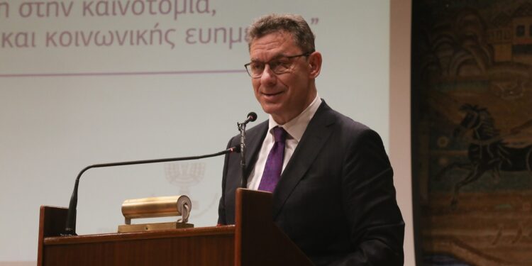 Θεσσαλονίκη: Αισιόδοξη εκτίμηση Μπουρλά – “Είμαστε κοντά στον στόχο για τον καρκίνο”