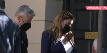 Alldaynews.gr Έλενα Παπαρίζου: Στα δικαστήρια της Ευελπίδων από νωρίς το πρωί (video)