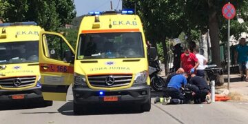 Alldaynews.gr Κοζάνη: Τροχαίο ατύχημα με μαθήτρια - Παρασύρθηκε από αυτοκίνητο (φωτο, video)