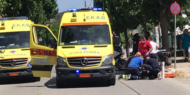 Alldaynews.gr Κοζάνη: Τροχαίο ατύχημα με μαθήτρια - Παρασύρθηκε από αυτοκίνητο (φωτο, video)