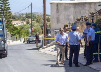 Tους έκαψε γιατί είχαν σχέσεις με την πρώην του – Είχε έτοιμο τον τάφο του (vid)