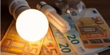 Power Pass: «Ανοίγει» ίσως και την Τετάρτη η επιδότηση για το ρεύμα – Τα ποσά και πως θα τα πάρετε