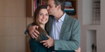 Alldaynews.gr Οι ευχές του μπαμπά Κυριάκου Μητσοτάκη για τα γενέθλια της κόρης του Σοφίας