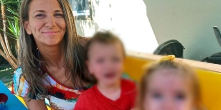 Σκότωσε τα παιδιά της και μετά αυτοκτόνησε-Αποκαλύψεις για τη νεκρή μητέρα με τα δίδυμα παιδιά