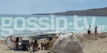 Κάτι δεν πάει καλά!! Η Τούνη στη Μύκονο και ο Αλεξάνδρου στην Ελαφόνησο[photos]