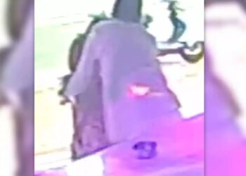 Κρήτη: Φωτογραφίες ντοκουμέντα με τον πατέρα να ερωτοτροπεί με την κόρη του σε μπαρ