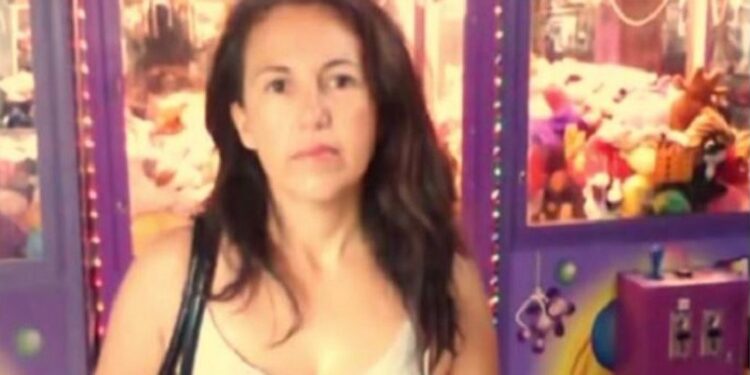 Γυναικοκτονία στα Τρίκαλα: «Την σκότωσε με 60 μαχαιριές μπροστά στα παιδιά της»[video]