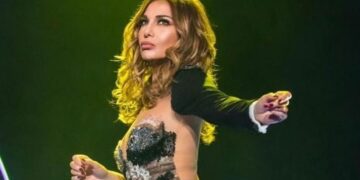 Alldaynews.gr Τρέλανε κόσμο η Δέσποινα Βανδή: Με καυτό σορτσάκι στην τελευταία παράσταση του Μπισμπίκη