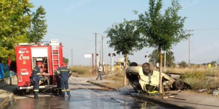 Τραγωδία Νωρίτερα: Τρένο συγκρούστηκε με αυτοκίνητο-Νεκρός 34χρονος[Σοκαριστικές Εικόνες]