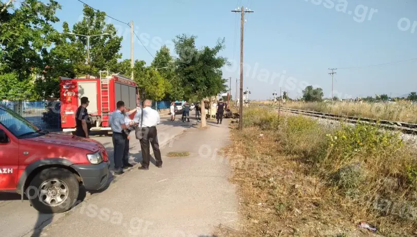 Τραγωδία στη Λάρισα: Θρήνος για τον 34χρονο Κωνσταντίνο που τον παρέσυρε τρένο[photos]