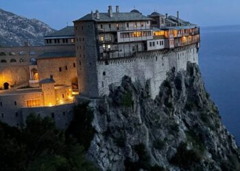 Τραγωδία στο Άγιο Όρος: Νεκρός 28χρονος προσκυνητής