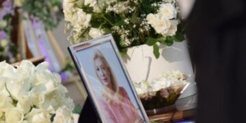 Θρήνος στην κηδεία της Υπουργού Ζέτας Αιμιλιανίδου[photos]