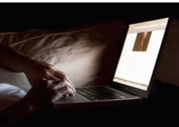 Παντρεμένος ζητούσε γυμνές φωτογραφίες από 15χρονη-Η παρατηρητική μητέρα τα κατάλαβε όλα