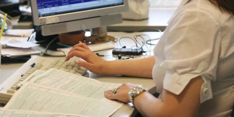 Φορολογικές δηλώσεις 2022: Δόθηκε παράταση έως τις 29 Ιουλίου