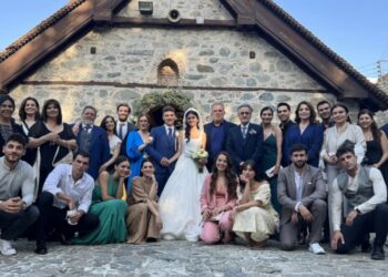 Γη της ελιάς – φινάλε: Πάγωσε το χαμόγελο των καλεσμένων στον γάμο Φίλιππου – Βασιλικής