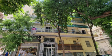 Alldaynews.gr «Ήταν πολύ πονεμένοι άνθρωποι», λένε για τη μητέρα και το γιο που έπεσαν με το αυτοκίνητο στη θάλασσα