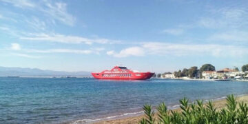 Βυθίστηκε ιστιοφόρο μετά από σύγκρουση με φέρι μποτ