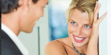 Εύα 55 ετών: «Ο άντρας της κόρης μου με φλερτάρει και μου αρέσει πολύ»