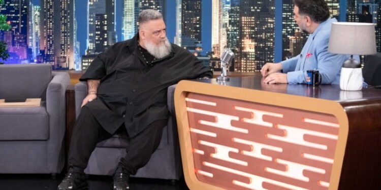 Alldaynews.gr Μιχάλης Μυτακίδης: Καταπέλτης για την έντεχνη μουσική «Είναι πολύ πιο υποκριτικό από την trap, τους φτύνω στα μούτρα»