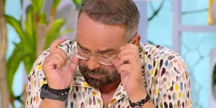 Alldaynews.gr Γρηγόρης Γκουντάρας: Ξέσπασε σε κλάματα στον αέρα-Δάκρυσε και η Ναταλί Κάκκαβα (video)