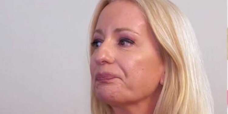 Κατέρρευσε On Air η Αφροδίτη Γραμμέλη[video]