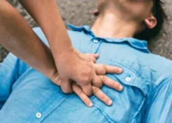 Alldaynews.gr Έζησαν ένα ”Θαύμα”-45χρονος έπαθε ανακοπή και τον επανάφεραν στη Ζωή μετά απο 50 λεπτά