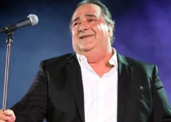 Alldaynews.gr Βασίλης Καρράς: Άγριο ξύλο σε συναυλία του στην Αυστραλία: «Έλα ρε παιδιά, έλεος», φώναζε ο τραγουδιστής (video)