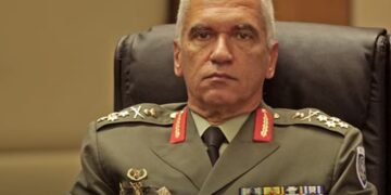 Ο στρατηγός Κωσταράκος απαντά στον Τσελίκ: Αν έρθετε βράδυ, θα σας φάνε τα μαύρα ψάρια και το αλμυρό νερό