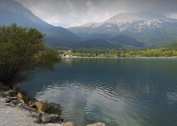Τραγωδία στην Λίμνη Δόξα:  47χρονος πνίγηκε ενώ έκανε μπάνιο