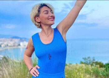 Alldaynews.gr Ρεγγίνα Μακέδου: Ξανά στο νοσοκομείο από παρενέργεια