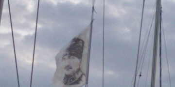 Alldaynews.gr Μυτιλήνη: Τουρκικό ιστιοφόρο ύψωσε σημαία του Κεμάλ στο λιμάνι