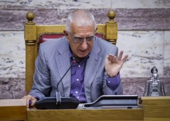 Στο Νοσοκομείο ο Νικήτας Κακλαμάνης-Εισήχθη Εκτάκτως στο «Ελπίς»