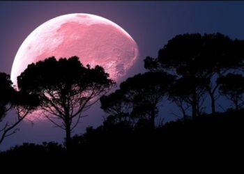 Πανσέληνος “της Φράουλας”: Την Τρίτη η πρώτη υπερπανσέληνος του 2022