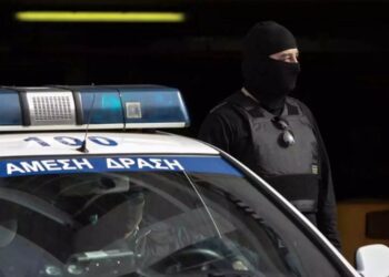 Θεσσαλονίκη: «Ρώτησε πόσο κοστίζει μια κηδεία και στη συνέχεια κάρφωσε το μαχαίρι στην πλάτη του άντρα της»